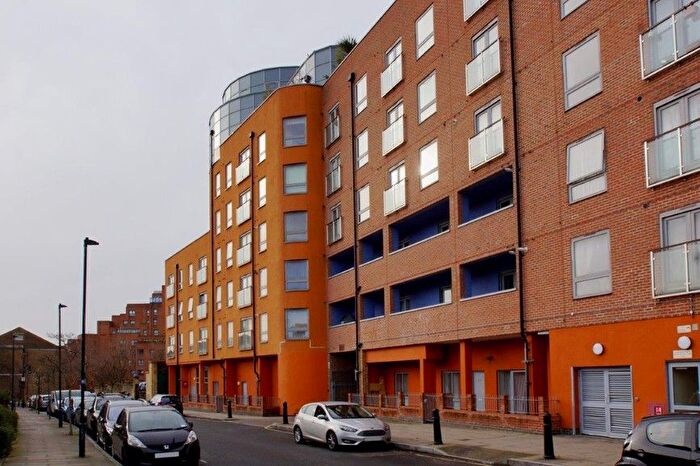 1 Bedroom Flat For Sale In Schoolhouse Lane, London, E1W