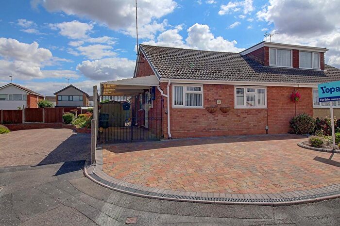 2 Bedroom Bungalow For Sale In Fair Isle Drive, Nuneaton, CV10
