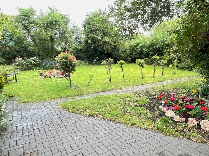 5 Bedroom Detached House For Sale In London Road, Shrewsbury, Shropshire, SY5