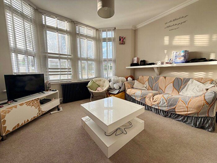 1 Bedroom Flat To Rent In Bath Road, Arnos Vale, BS4