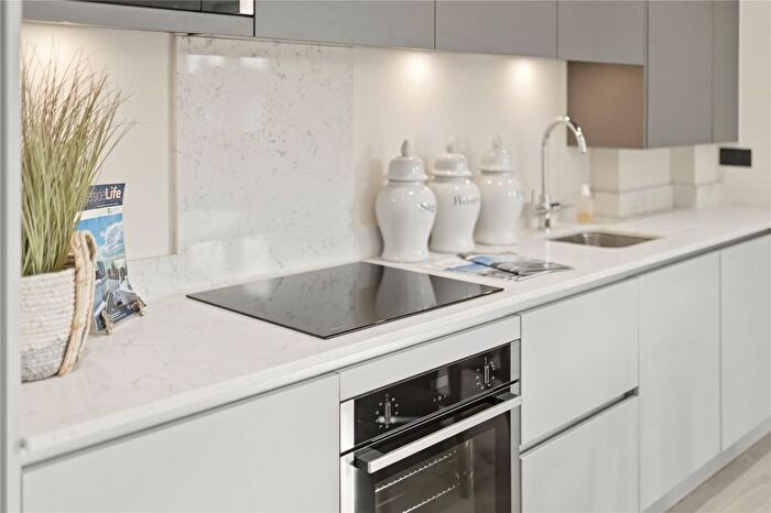 2 Bedroom Flat For Sale In Cautley House, Seabrook Road, Hythe, Kent, CT21