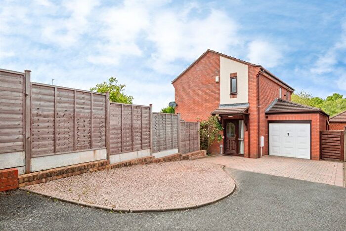 3 Bedroom Detached House For Sale In Rosemoor Gardens, Worcester, WR5