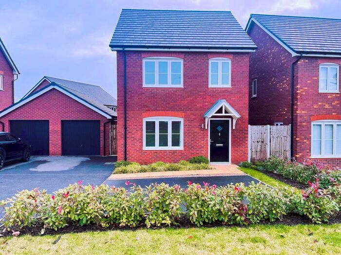 3 Bedroom Detached House To Rent In Hungerhill Road, Telford, Shropshire, TF2