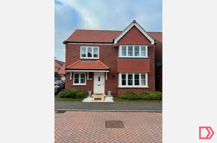 4 Bedroom Detached House To Rent In Falling Sands Close, Kidderminster, Worcestershire, DY11