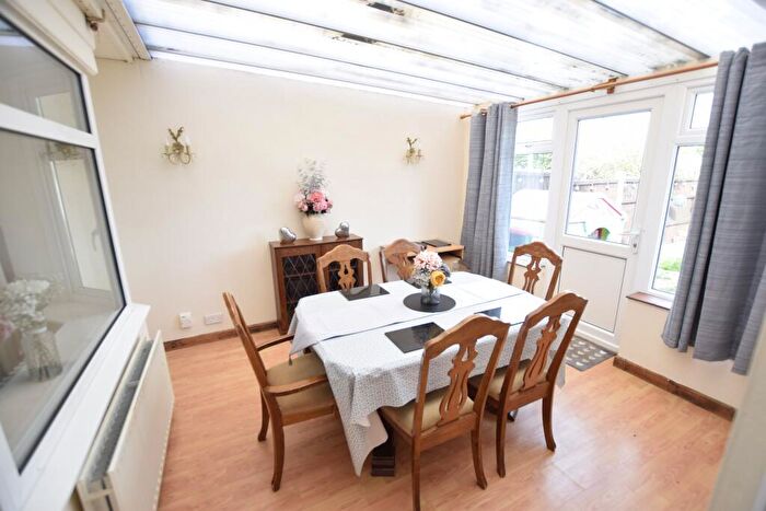 5 Bedroom Bungalow To Rent In Bascott Road, Bournemouth, BH11