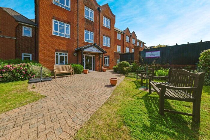 1 Bedroom Retirement Property For Sale In Elmside Walk, Hitchin, SG5