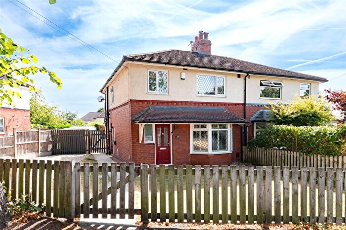 3 Bedroom Semi Detached House For Sale In Broadgate Walk, Horsforth, Leeds, West Yorkshire, LS18