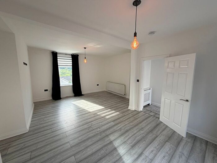 3 Bedroom Semi-detached House To Rent In Brynmair Road (), Aberdare, CF44