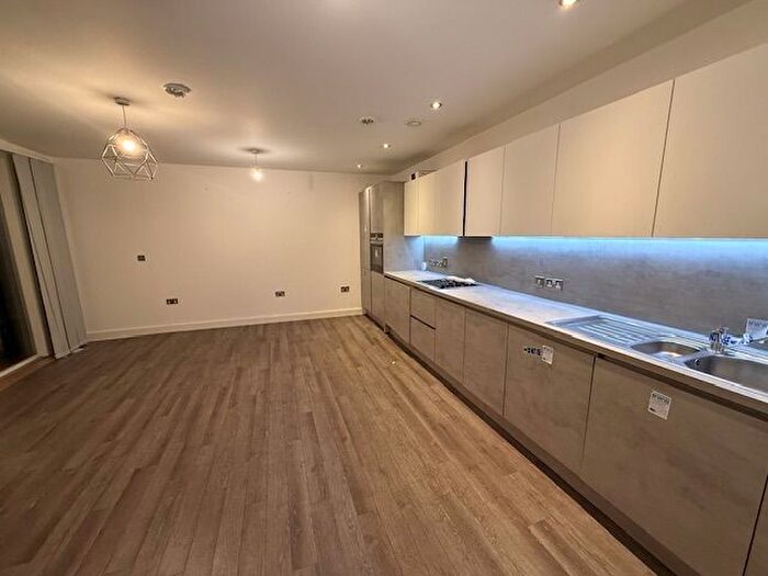 2 Bedroom Flat For Sale In Honour Lea Avenue, London, E20