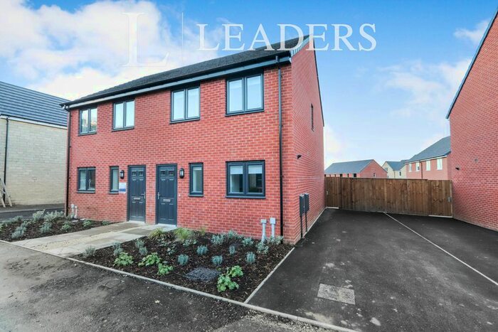 3 Bedroom Semi-Detached House To Rent In Limestone Avenue, Chesterfield, S45