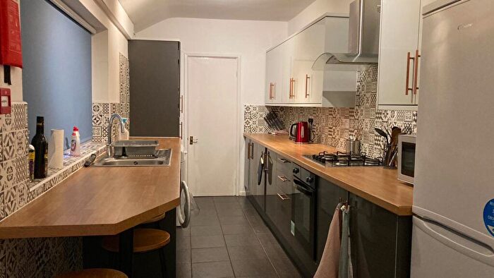 5 Bedroom Terraced House To Rent In Bedroom House // /, LN5