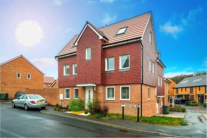 4 Bedroom Property To Rent In Rowlands Way, Basingstoke, RG24