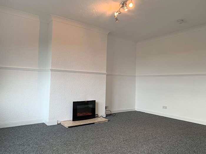 2 Bedroom Flat To Rent In Sidlaw Place, Kilmarnock, KA1