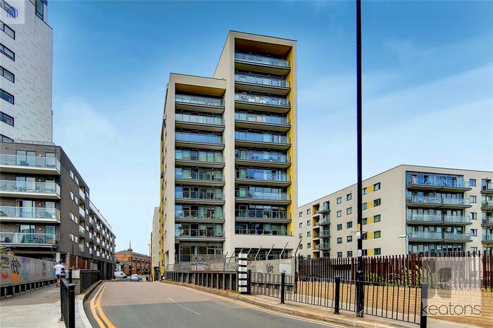 1 Bedroom Flat To Rent In Craig Tower, Aqua Vista Square, Bow, London, E3