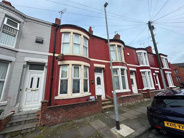 2 Bedroom Mews For Sale In Hallville Road, Wallasey, CH44