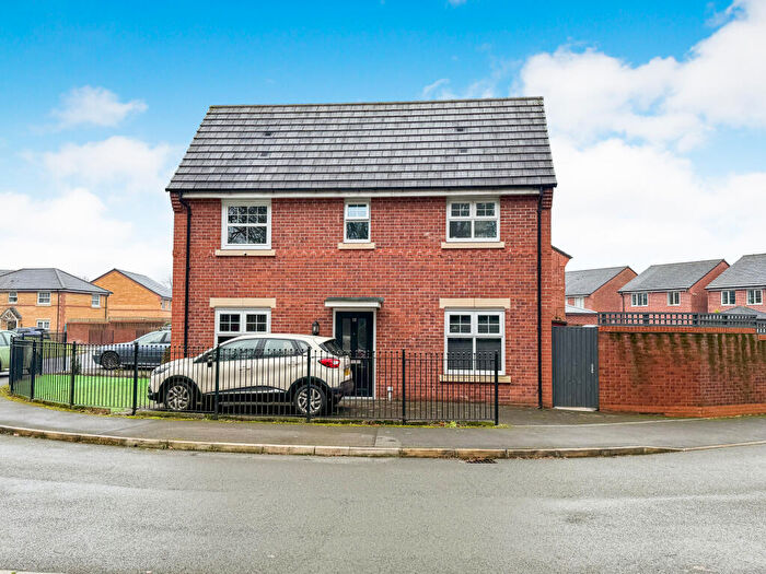 3 Bedroom Semi-Detached House For Sale In Sycamore Road, Manchester, M9