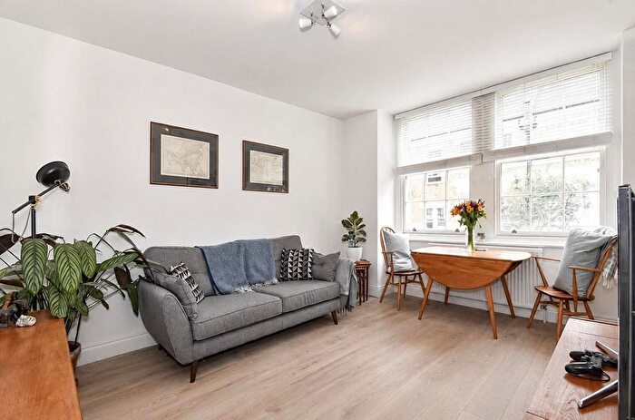 2 Bedroom Flat To Rent In Harrowby Street, Marylebone, London, W1H