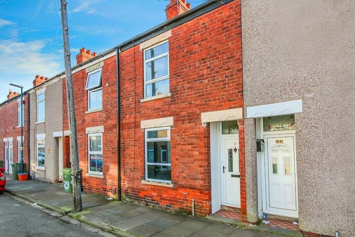 3 Bedroom Terraced House To Rent In James Street, Grimsby, South Humberside, DN31