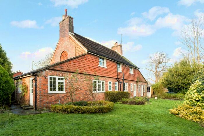 5 Bedroom Detached House To Rent In North Heath Lane Horsham, RH12