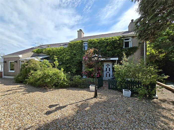 4 Bedroom Detached House For Sale In Penisarwaun, Caernarfon, Gwynedd, LL55