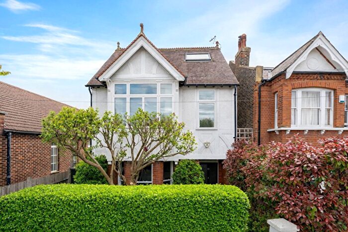 5 Bedroom Detached House For Sale In Amyand Park Road, Twickenham, TW1