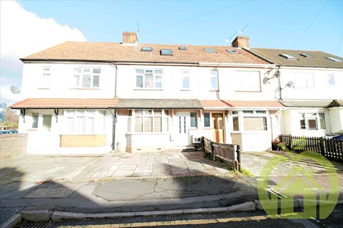 5 Bedroom Terraced House To Rent In Wheatsheaf Road, Romford, RM1