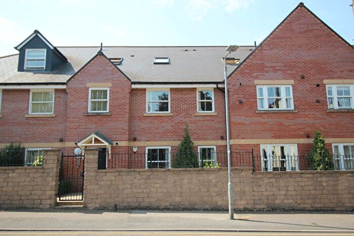 2 Bedroom Apartment For Sale In Grove Court, Worksop, S80
