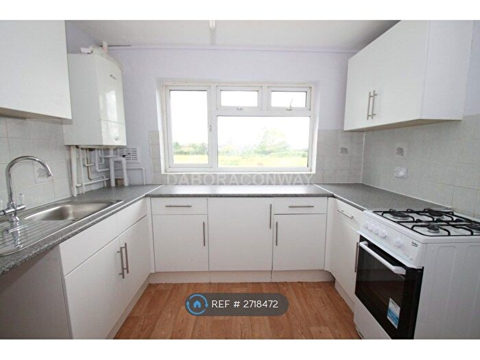 1 Bedroom Flat To Rent In Newbury Park, Ilford, IG2