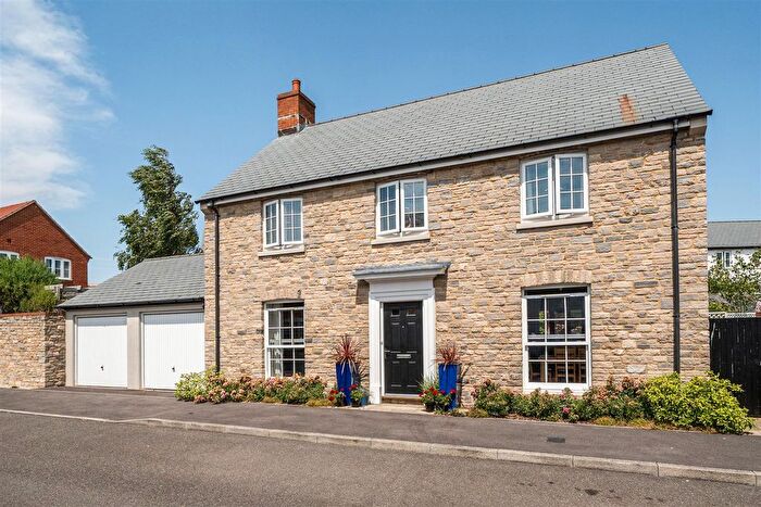 4 Bedroom Detached House For Sale In Malthouse Meadow, Portesham, Weymouth, DT3