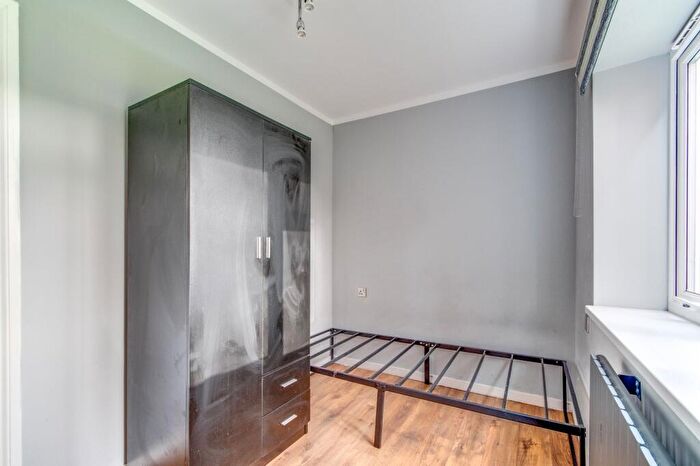 2 Bedroom Apartment To Rent In Lock Close, Batchley, Redditch, Worcestershire, B97