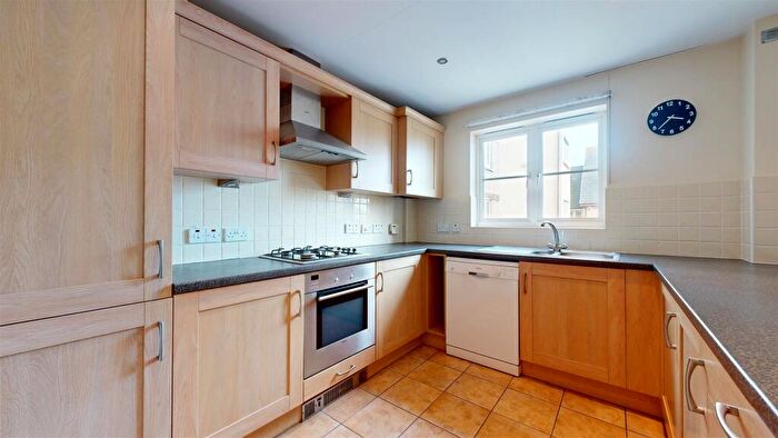 2 Bedroom Apartment To Rent In Doulton Close, Weymouth, DT4