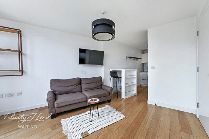 1 Bedroom Apartment For Sale In Caroline Street, London, E1