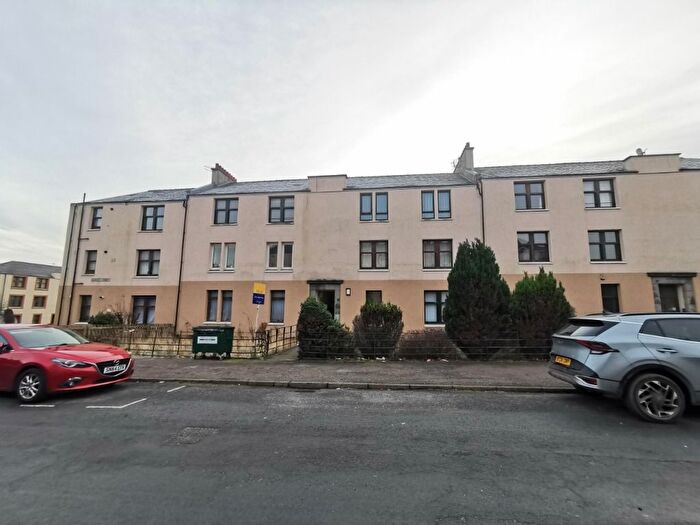 2 Bedroom Flat To Rent In Marryat Street, Coldside, Dundee, DD3