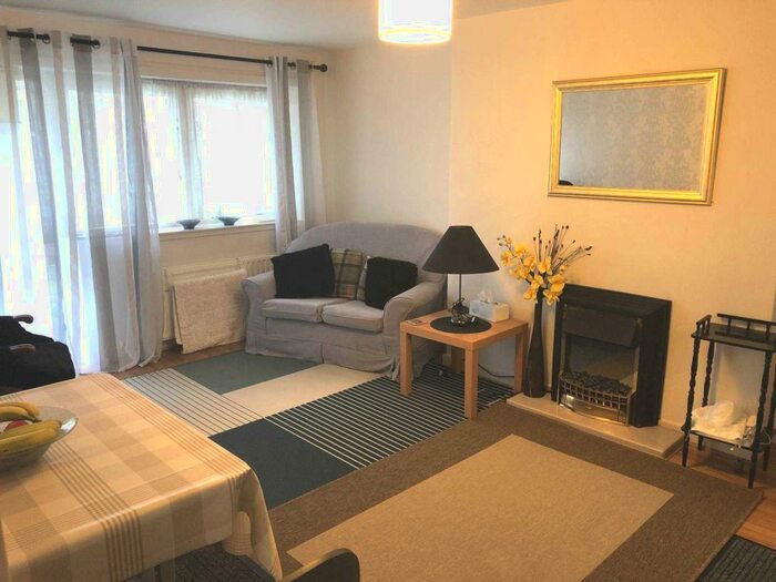 1 Bedroom Flat To Rent In Sir Michaels Place, Paisley, PA1