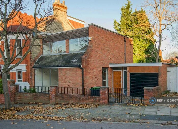 2 Bedroom End Of Terrace House To Rent In Outram Road, London, N22