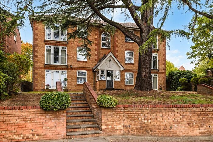 1 Bedroom Flat For Sale In Rectory Road, Rickmansworth, Hertfordshire, WD3