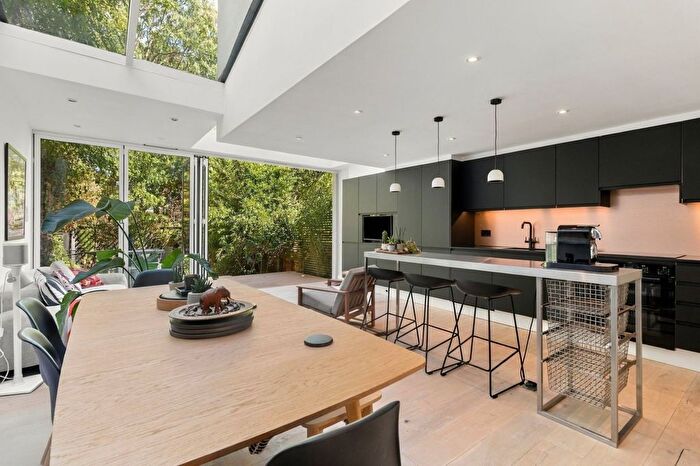 5 Bedroom Detached House For Sale In Holmesdale Road, London, N6