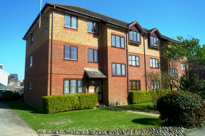 1 Bedroom Flat To Rent In Dorking Court, Rustington, BN16