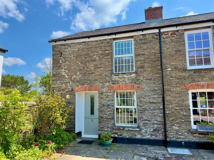 2 Bedroom End Of Terrace House For Sale In Edmonton, Wadebridge, PL27