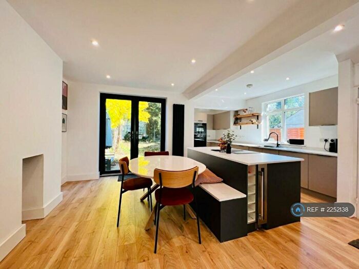 3 Bedroom Semi-Detached House To Rent In Plains Avenue, Maidstone, ME15