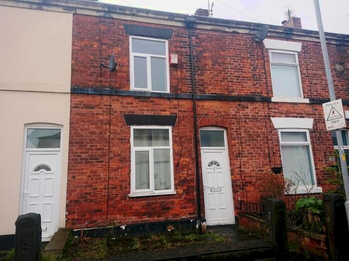2 Bedroom Terraced House To Rent In Ducie Street, Whitefield, Manchester, M45