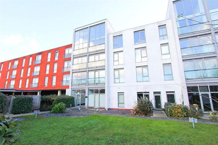 2 Bedroom Apartment To Rent In Southchurch Road, Southend-on-Sea, Essex, SS1