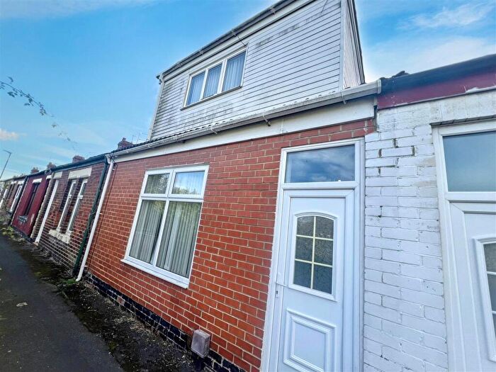 3 Bedroom Terraced House For Sale In York Street, New Silksworth, Sunderland, SR3