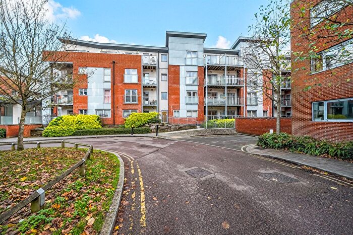 1 Bedroom Flat For Sale In Charrington Place, St. Albans, AL1