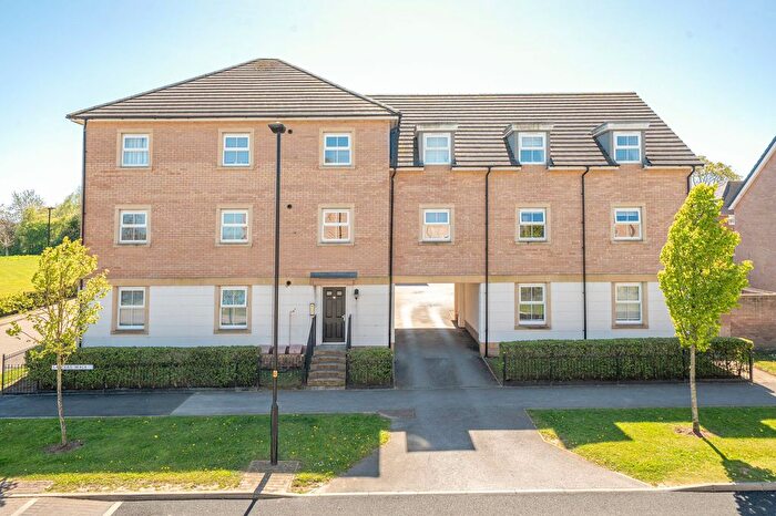 2 Bedroom Flat For Sale In Sanders Walk, Sanders Walk, HG1