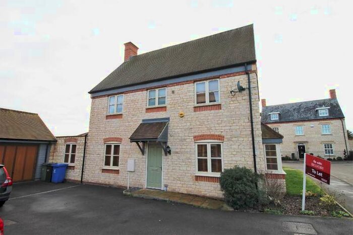 4 Bedroom Property To Rent In Kennel Lane Paulespury, NN12