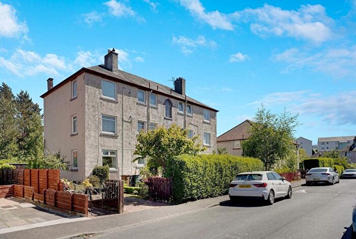 2 Bedroom Flat For Sale In / Sighthill Grove, Sighthill, Edinburgh, EH11