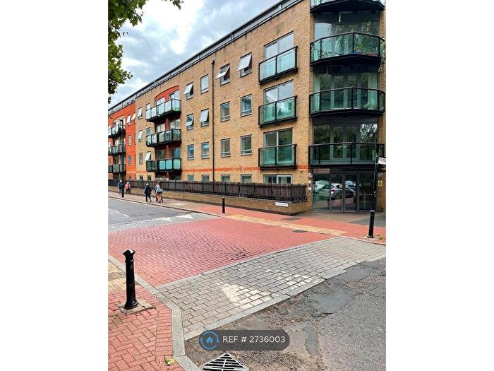 2 Bedroom Flat To Rent In Stanton House, London, SE16