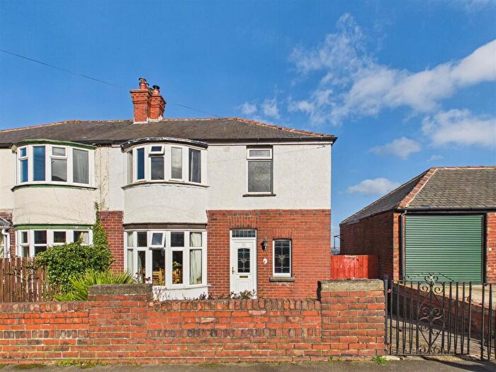 3 Bedroom Semi-Detached House For Sale In Edale Road, Sheffield, S11