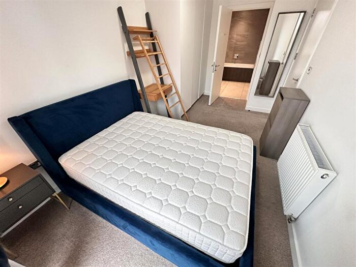 2 Bedroom Apartment For Sale In The Quarry, Middlewood Street, Salford, M5